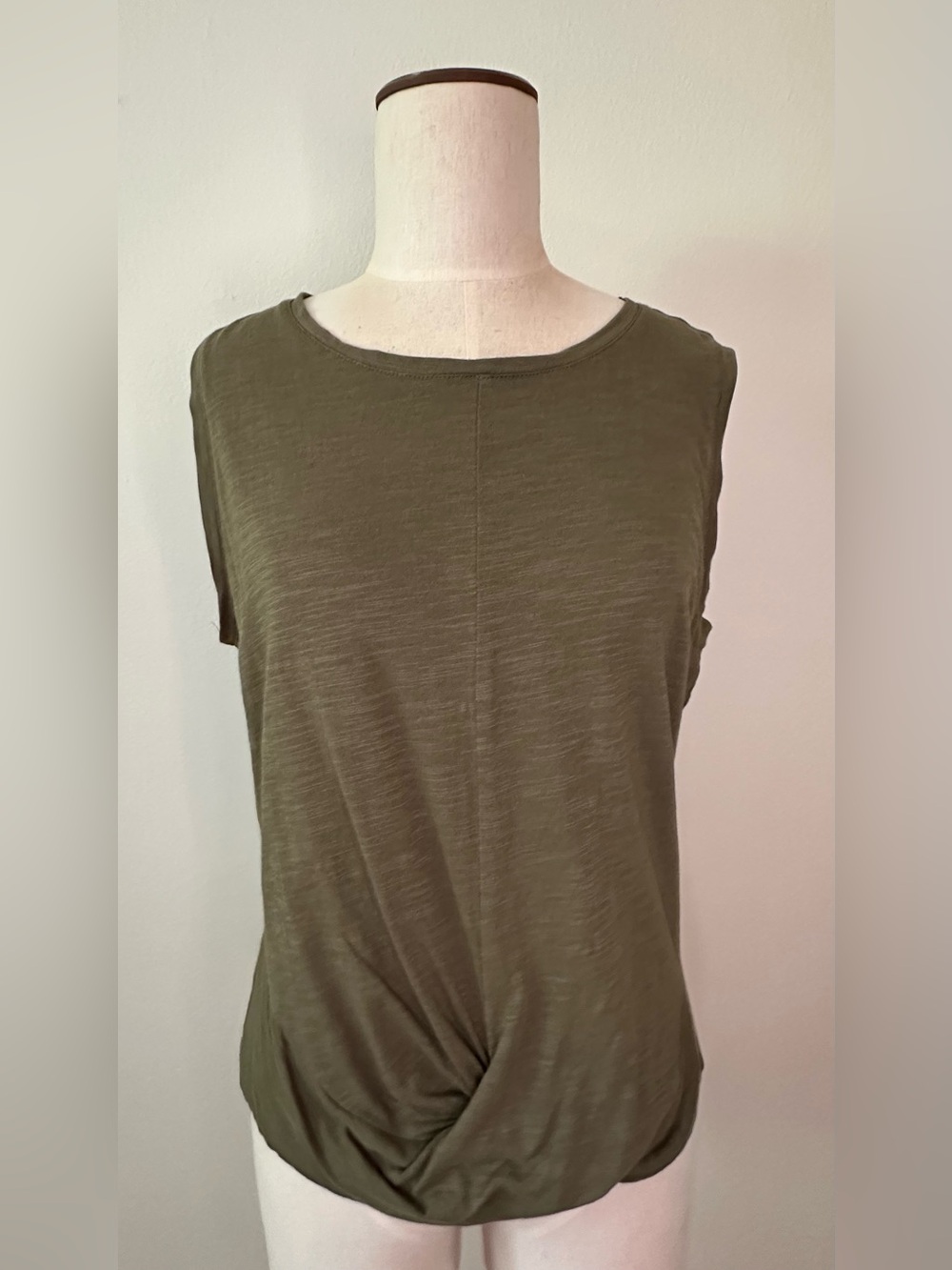 Sanctuary size large cotton rayon blend. Sleeveless, front seam with center knot